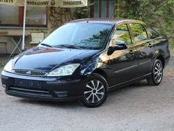 Blau Gebraucht 2003 Ford Focus Futura Limousine | 999 € (Guter Preis)