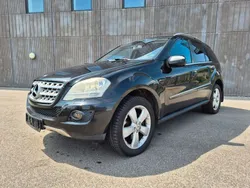 Schwarz Gebraucht 2009 Mercedes ML320 SUV | 5.490 € (Fairer Preis)