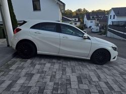Weiß Gebraucht 2013 Mercedes A180 Avantgarde Limousine | 8.999 €