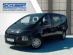 Abyss black / mic Gebraucht 2024 Hyundai Staria Trend Van | 43.900 € (Fairer Preis)