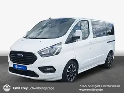Weiß frozen white Gebraucht 2022 Ford Tourneo Custom Sport Van / Kleinbus | 42.500 € (Etwas zu teuer)