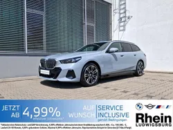 M brooklyn grau metallic Gebraucht 2024 BMW 520 M Sport Kombi | 50.280 € (Superpreis)