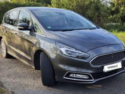 Grau Gebraucht 2018 Ford S-MAX Vignale Van / Kleinbus | 20.500 € (Fairer Preis)