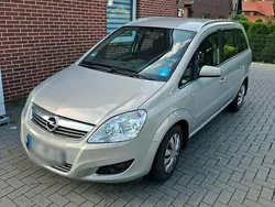 Silber Gebraucht 2008 Opel Zafira Van / Kleinbus | 1.699 € (Fairer Preis)