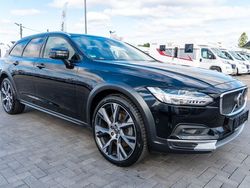 Schwarz Gebraucht 2023 Volvo V90 Kombi | 41.850 € (Fairer Preis)