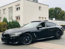 Black sapphire metallic Gebraucht 2020 BMW 840 M Sport Coupé | 48.999 €
