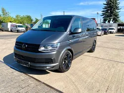 Grau Gebraucht 2017 VW T6 Highline Van | 33.201 € (Teuer)
