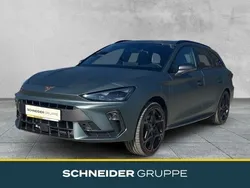 Grau Gebraucht 2025 Cupra Leon VZ Limousine | 45.550 € (Fairer Preis)