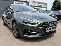 Grau Gebraucht 2023 Hyundai i30 Limousine | 18.950 € (Fairer Preis)