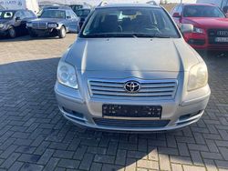Gebraucht 2005 Toyota Avensis Sol Kombi | 3.900 € (Etwas zu teuer)