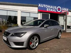Silber Gebraucht 2015 Seat Leon Limousine | 16.990 €