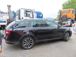 Schwarz Gebraucht 2019 Skoda Octavia Scout 4x4 Kombi | 11.800 € (Superpreis)