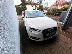 Weiß Gebraucht 2013 Audi A3 Sportback Attraction Limousine | 9.599 € (Fairer Preis)