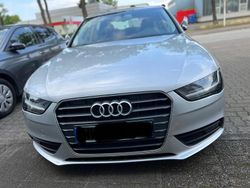 Silber Gebraucht 2013 Audi A4 Comfort Limousine | 10.900 € (Fairer Preis)