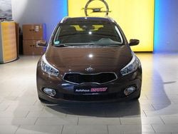 Braun Gebraucht 2012 Kia Ceed Sportswagon Spirit Kombi | 10.990 € (Etwas zu teuer)