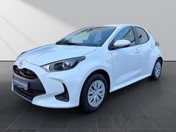 Weiß Gebraucht 2024 Toyota Yaris Hybrid Business Edition Limousine | 20.990 € (Guter Preis)