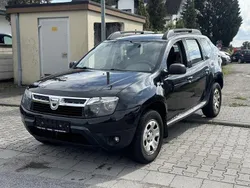 Perlmuttschwarz Gebraucht 2011 Dacia Duster Lauréate SUV | 4.999 € (Fairer Preis)