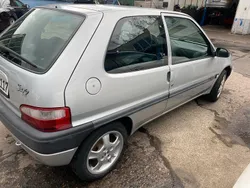 Silber Gebraucht 2001 Citroën Saxo Kleinwagen | 550 € (Fairer Preis)