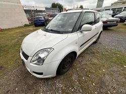 Weiß Gebraucht 2009 Suzuki Swift Comfort Limousine | 1.390 € (Fairer Preis)