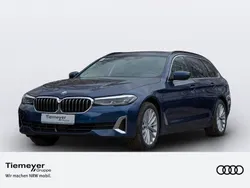 Blau Gebraucht 2023 BMW 530 Luxury Line Kombi | 44.770 € (Fairer Preis)