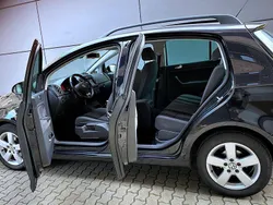Schwarz Gebraucht 2008 VW Golf Plus Cross Van / Kleinbus | 4.990 € (Fairer Preis)
