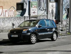 Schwarz Gebraucht 2006 Ford Fusion Van / Kleinbus | 1.200 € (Guter Preis)