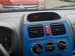 Gelb Gebraucht 2003 Opel Agila Kleinwagen | 800 € (Fairer Preis)