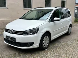 Weiß Gebraucht 2011 VW Touran Comfortline Van / Kleinbus | 5.700 € (Guter Preis)
