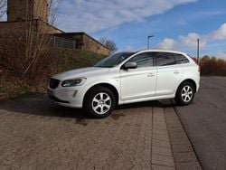 Weiß Gebraucht 2016 Volvo XC60 Ocean Race SUV | 18.500 €