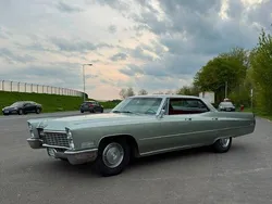 Grün Gebraucht 1967 Cadillac Deville Limousine | 18.700 €