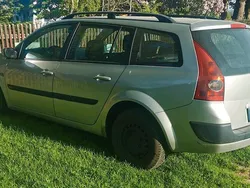 Silber Gebraucht 2006 Renault Mégane GrandTour Kombi | 800 € (Guter Preis)