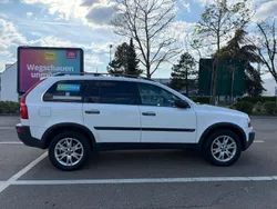 Weiß Gebraucht 2004 Volvo XC90 Momentum SUV | 10.500 €