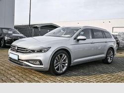Scale silver metallic Gebraucht 2023 VW Passat Elegance Kombi | 42.980 €