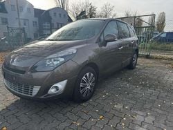 Braun Gebraucht 2011 Renault Grand Scénic III Van / Kleinbus | 4.400 € (Guter Preis)