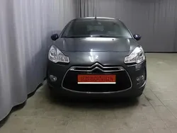 Grau Gebraucht 2014 Citroën DS3 Sport Chic Limousine | 8.490 € (Teuer)