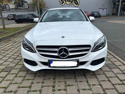 Weiß Gebraucht 2018 Mercedes 200 Limousine | 22.000 €