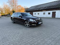 Braun Gebraucht 2011 Mercedes 350 AMG Kombi | 15.000 € (Teuer)
