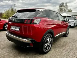Rot / ultimate rot Gebraucht 2021 Peugeot 3008 Allure SUV | 21.450 € (Guter Preis)