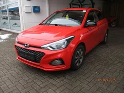Rot Gebraucht 2020 Hyundai i20 Advantage Limousine | 10.990 € (Etwas zu teuer)