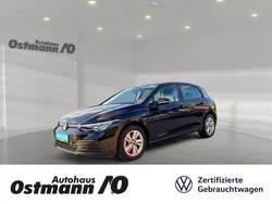 Schwarz Gebraucht 2021 VW Golf VIII Life Limousine | 20.659 € (Fairer Preis)