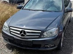 Grau Gebraucht 2010 Mercedes C180 Avantgarde Limousine | 11.700 € (Teuer)