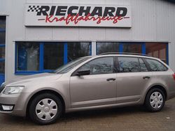 Beige Gebraucht 2014 Skoda Octavia Active Kombi | 7.100 € (Fairer Preis)