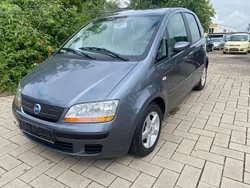 Grau garage/botticelli Gebraucht 2004 Fiat Idea Emotion Van / Kleinbus | 2.400 € (Fairer Preis)