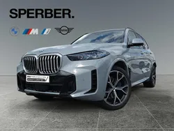 Grau Gebraucht 2024 BMW X5 M Sport SUV | 81.990 € (Fairer Preis)