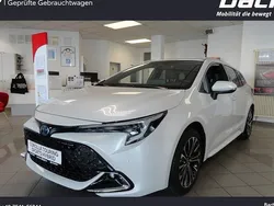 Weiß Gebraucht 2025 Toyota Corolla Kombi | 36.190 € (Teuer)
