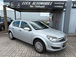 Silber Gebraucht 2009 Opel Astra Selection Limousine | 5.499 € (Teuer)