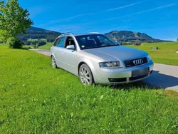 Silber Gebraucht 2004 Audi A4 S-Line Kombi | 4.500 € (Teuer)