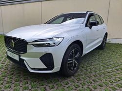 Weiß Gebraucht 2021 Volvo XC60 R-Design SUV | 38.900 € (Fairer Preis)