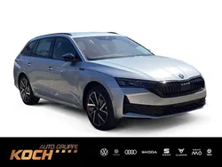 Brilliantsilber metallic Gebraucht 2025 Skoda Octavia SportLine Kombi | 43.930 € (Teuer)