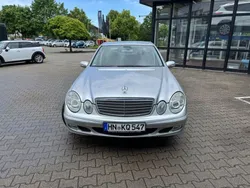 Silber Gebraucht 2004 Mercedes E200 Classic Limousine | 3.300 € (Fairer Preis)